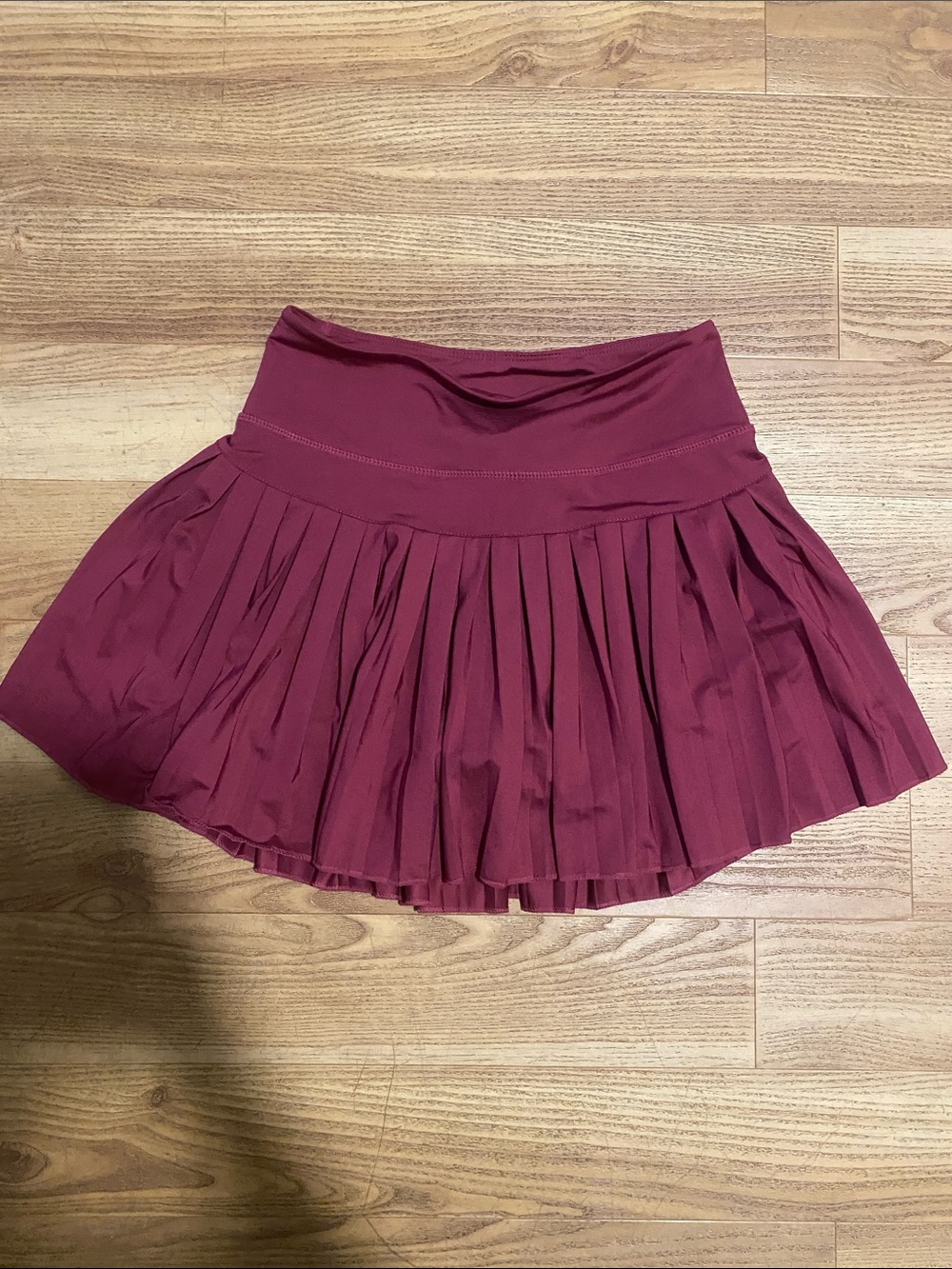 NWOT Goldhinge Pleated Berry Women’s Skort. Size 6